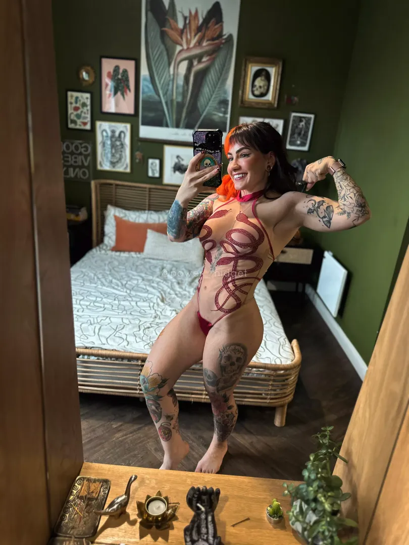 This body suit does things to me 🥵
