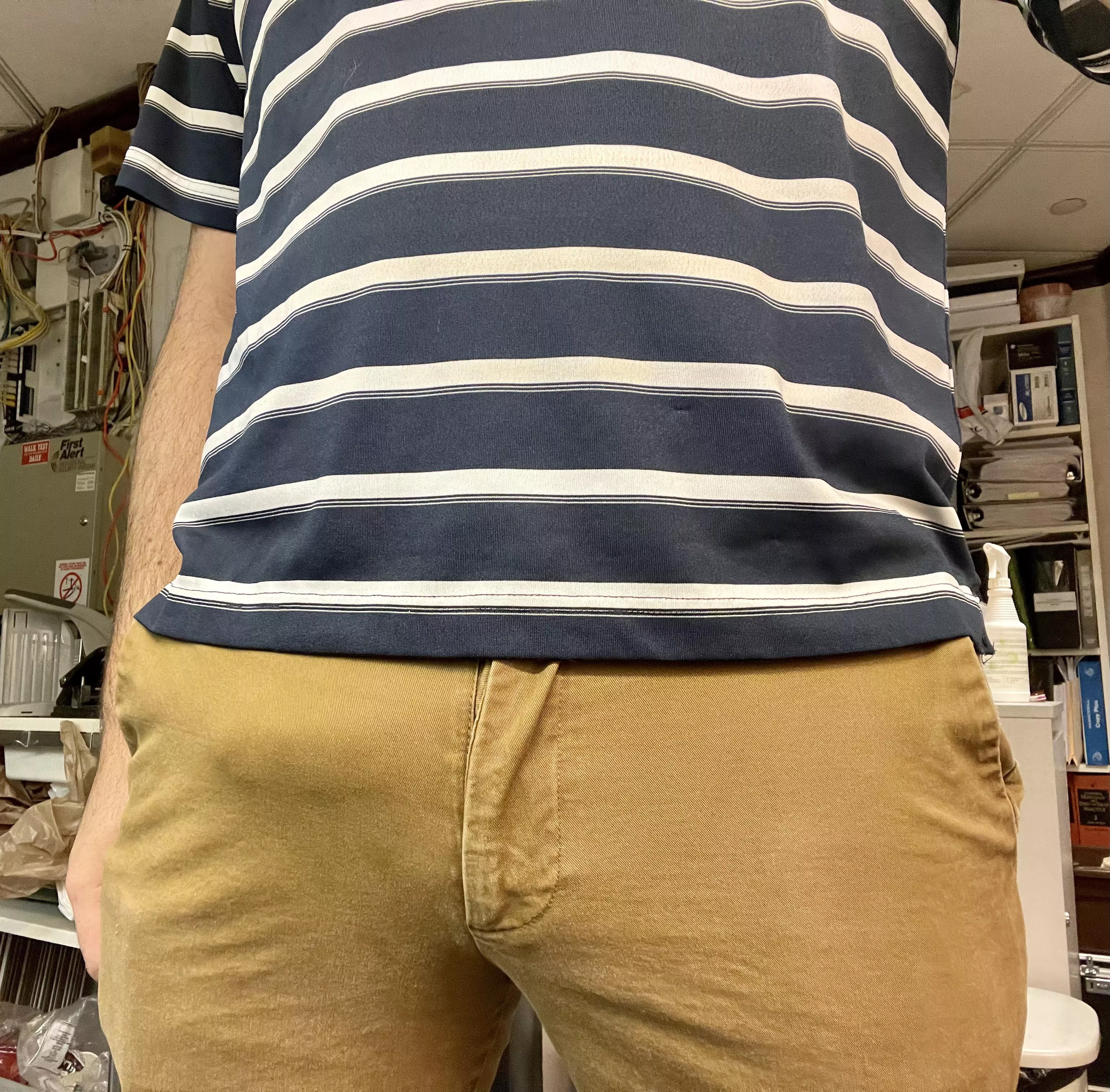 This chub got a chubby at work. Think anyone noticed? 😏