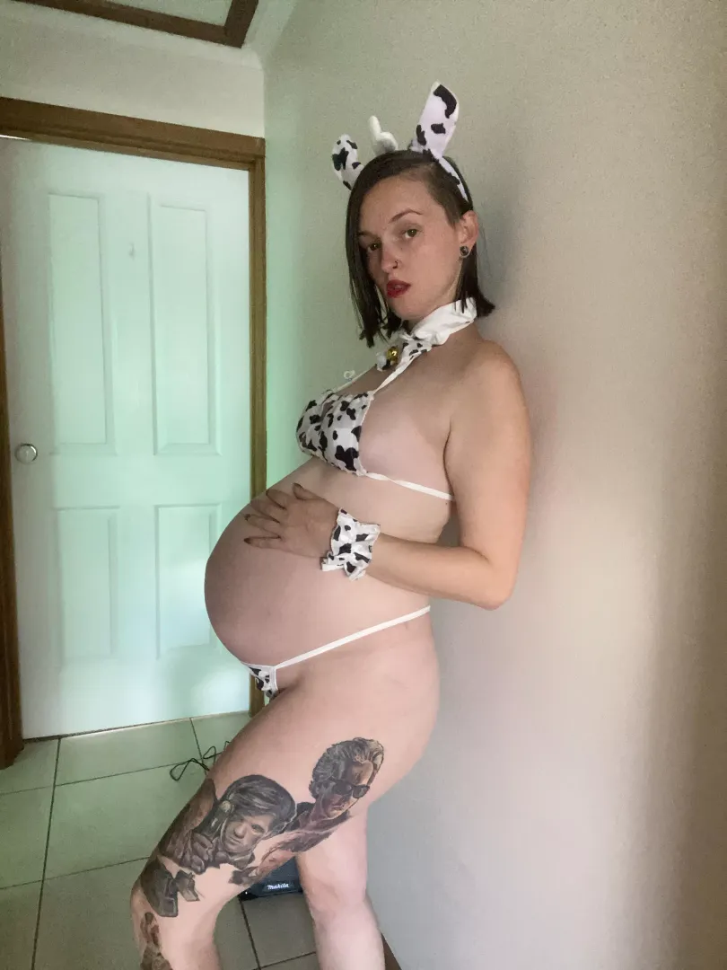 This dirty little cow needs a milking [F]