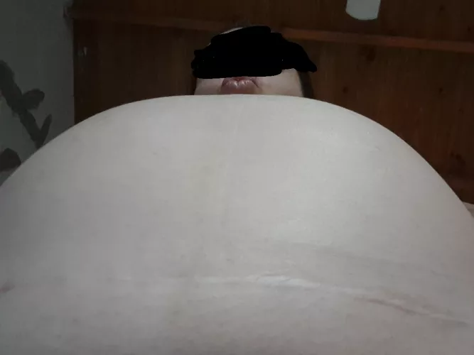 This happens when I eat two pizzas and soda 🤭