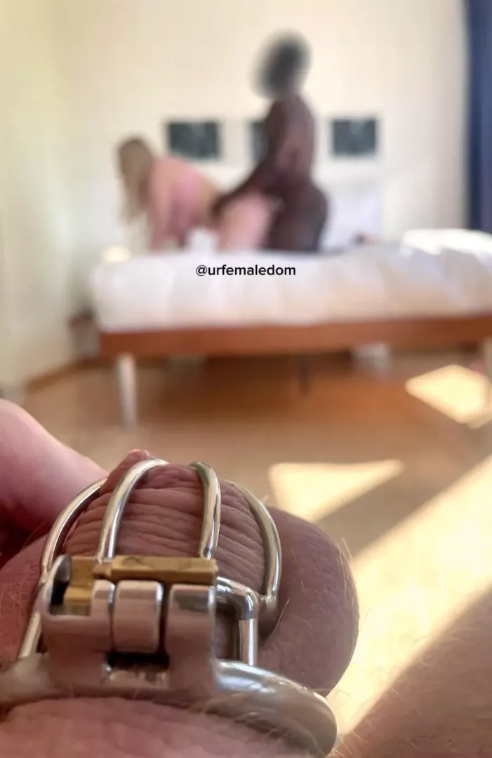 This is what I’ve always wanted…to be destroyed by a muscular BBC bull🤤♠️ and forcing my boyfriend to watch while he jerks off to the painful reality that he will never be him