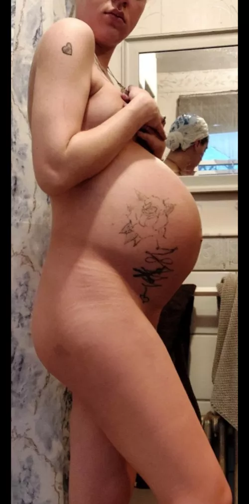 This momma has a birthday in 3 days. Whos gonna be the lucky one to spoil me :)