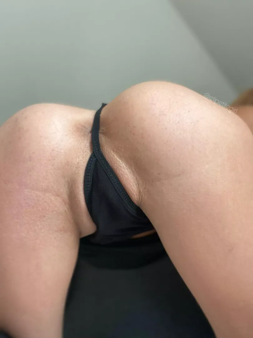 this small thong does not cover much