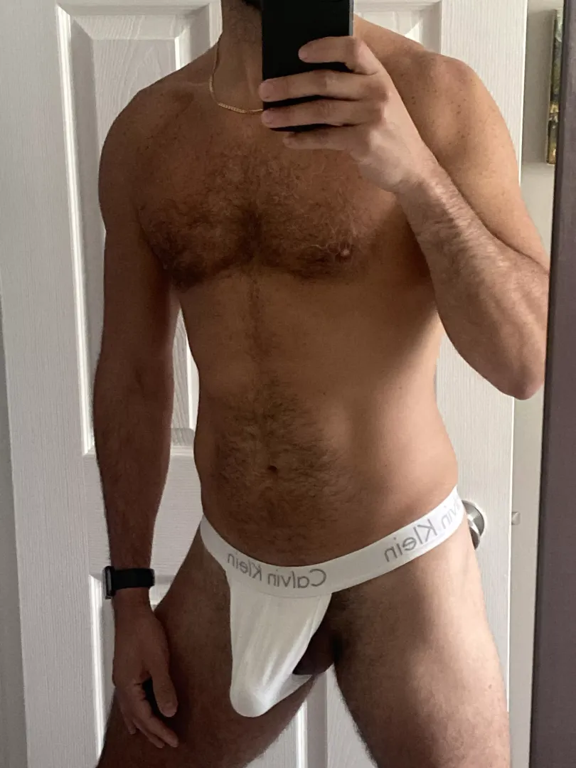 Thongs good here?