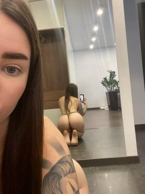 Those legs and ass are asking for a storm. 