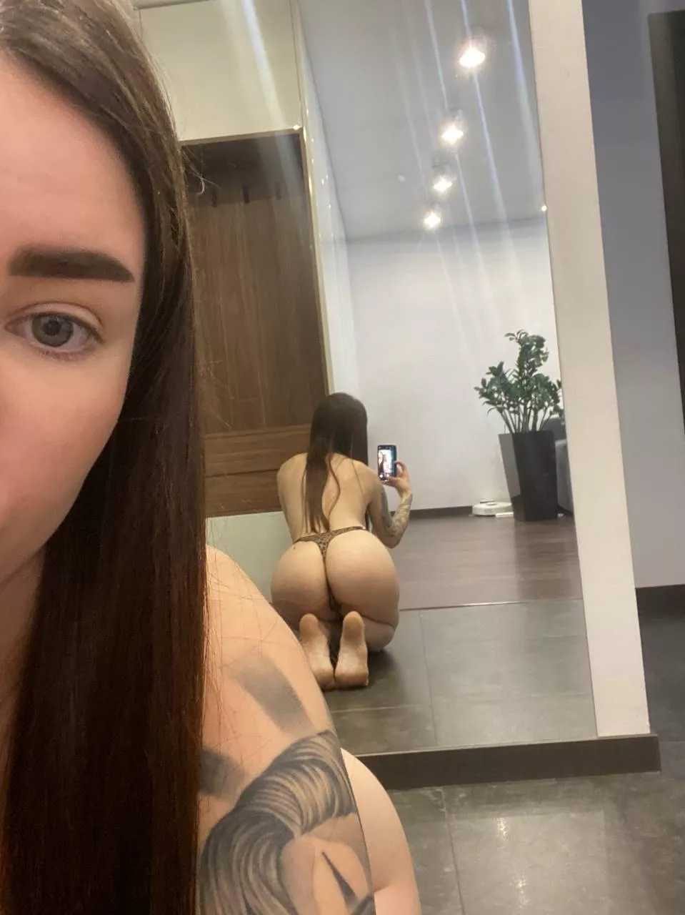 Those legs and ass are asking for a storm. 