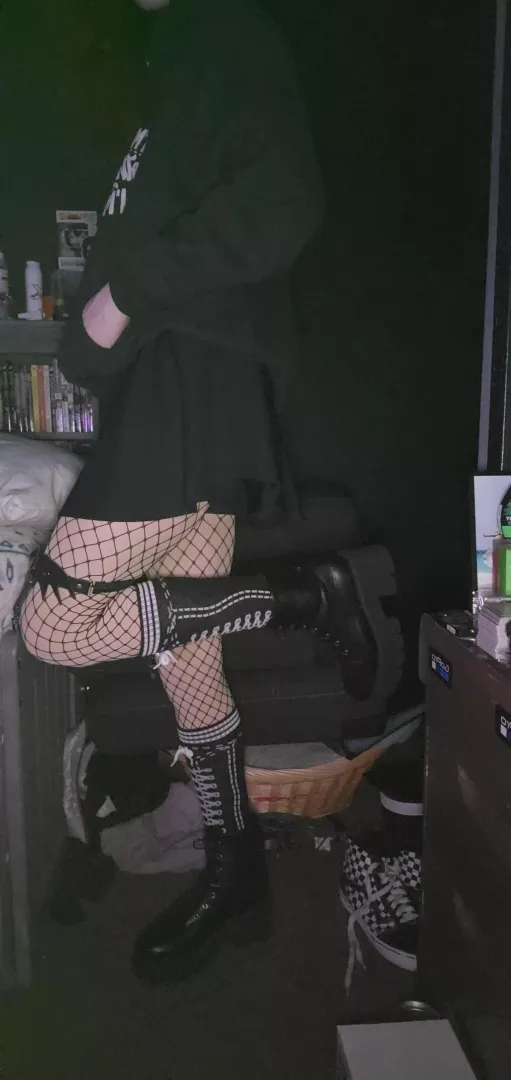 Thoughts on this outfit?