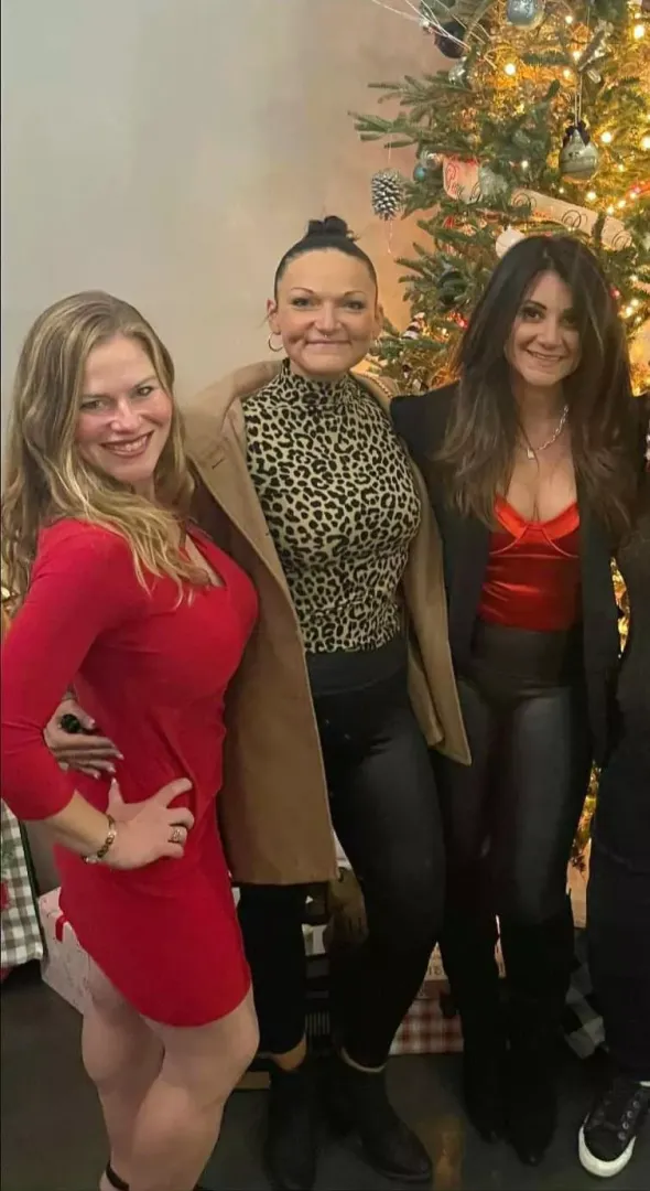 Three hot moms💯🔥👏👍