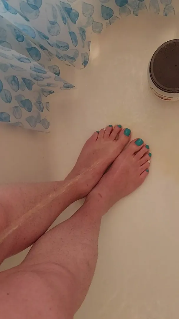 Tickles my toes