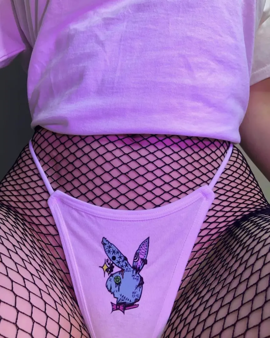tight fishnet