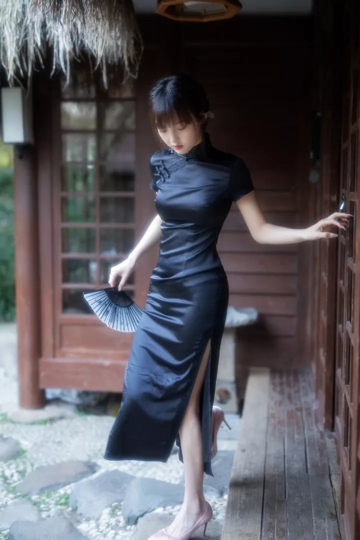 Tight qipao