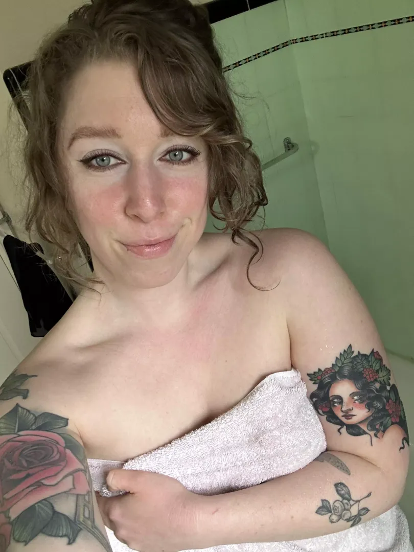 Time to take a nice relaxing shower [f]