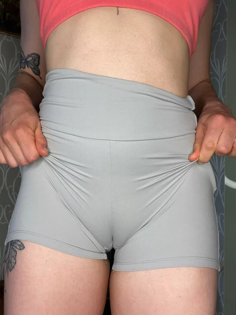 Tiny camel toe
