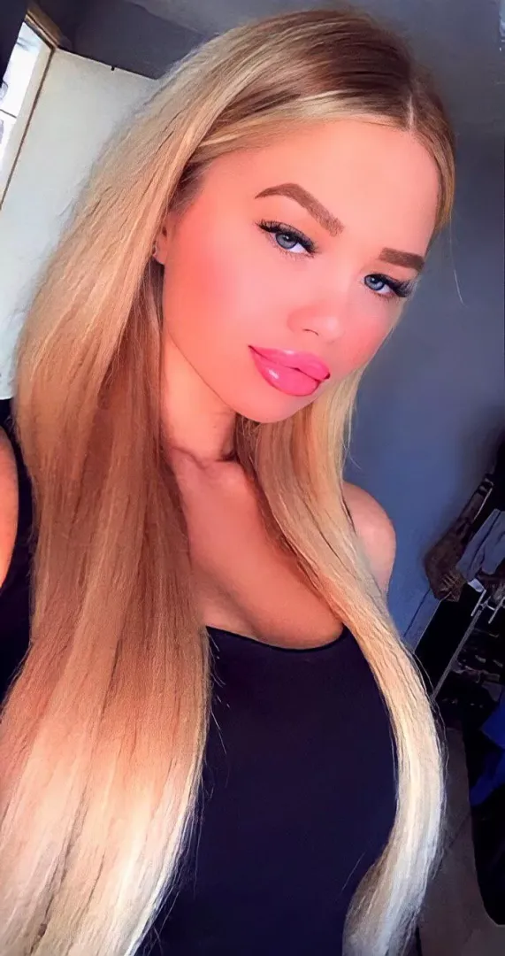 Tits & Lips on this Essex chav