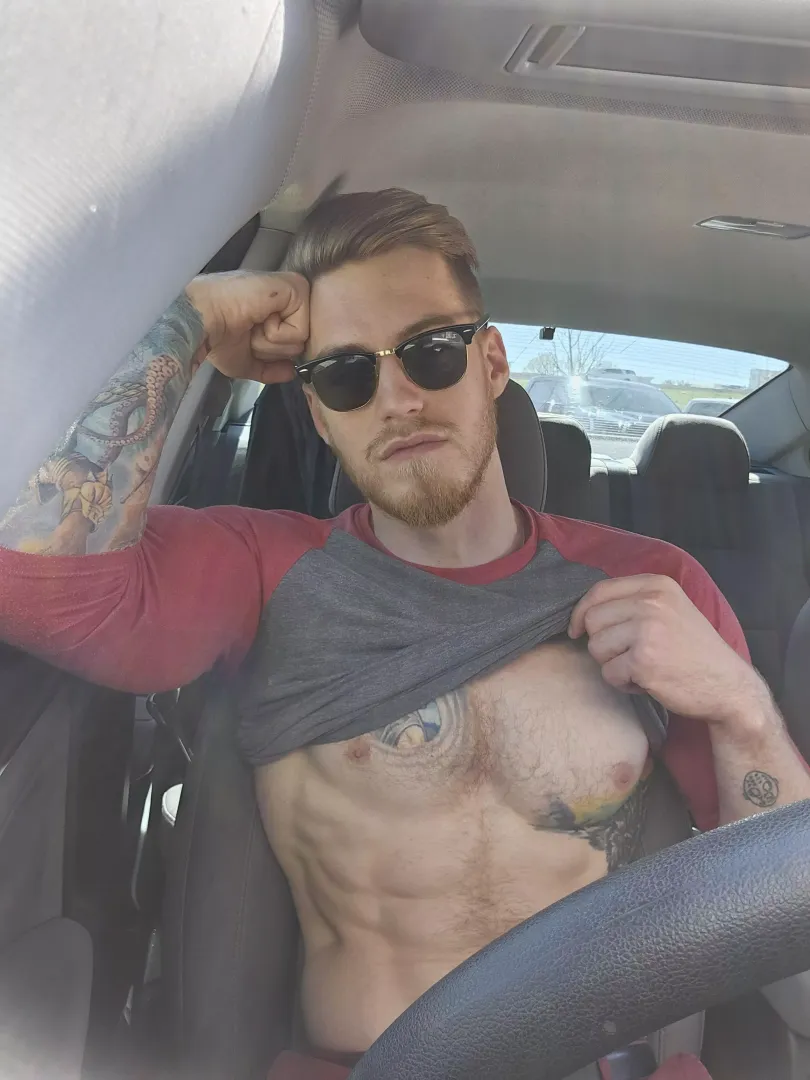 Tits out 🫡