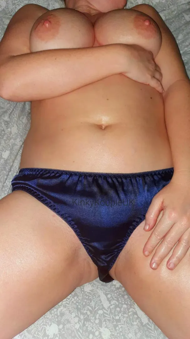 Tits, stomach or satin knickers? Where would you unload first on her [F43]?