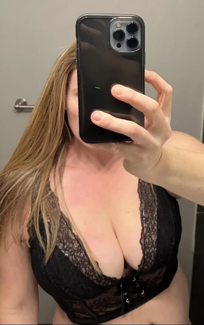 Titty Tuesday selfie.