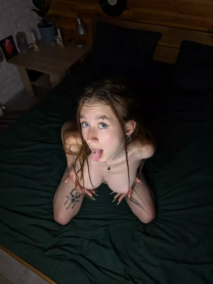 To get my pussy, you have to fill my mouth first.