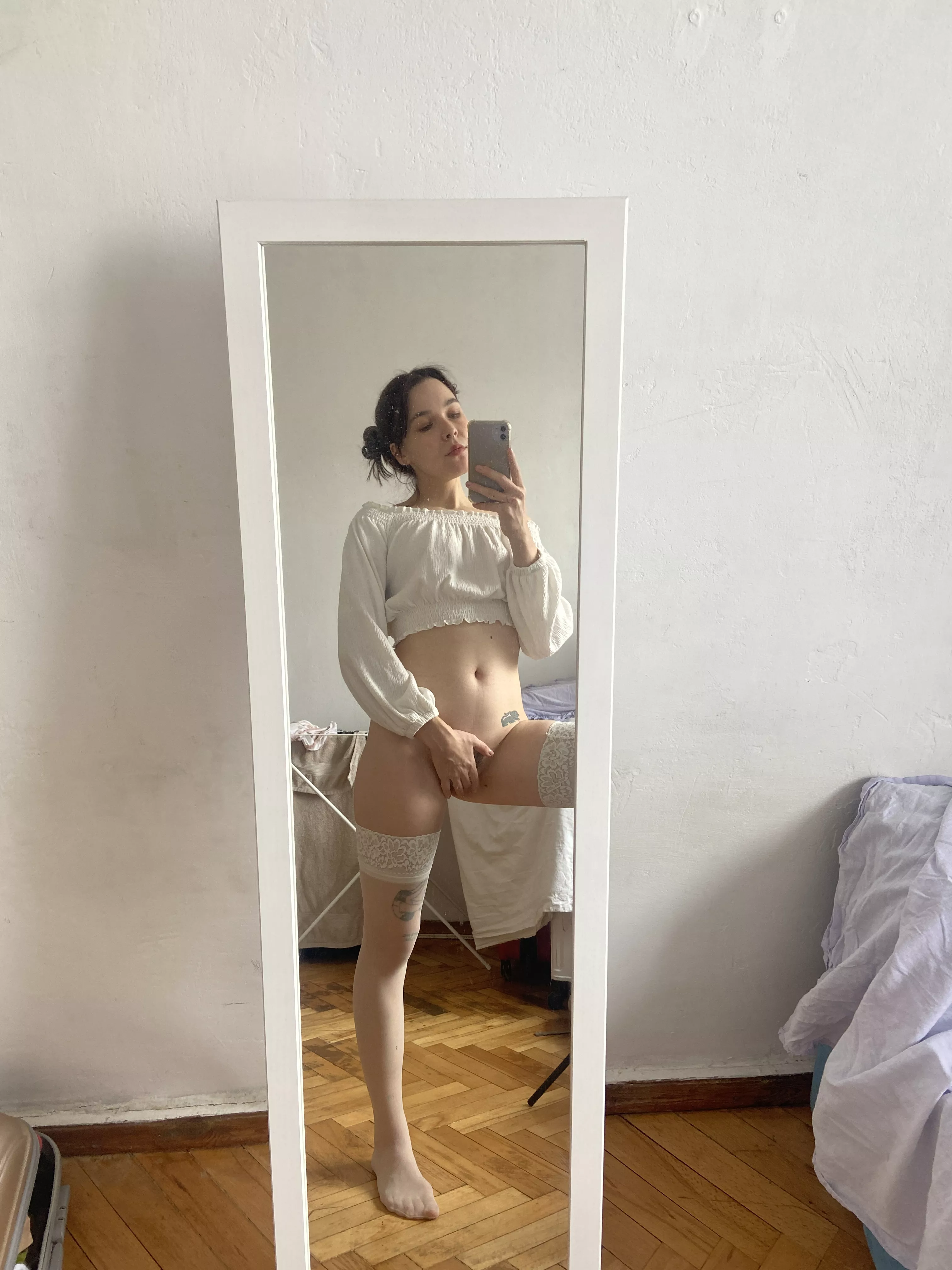 Today I want to be an obedient girl, what can I do for you?