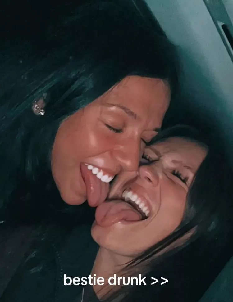 Tongue kiss