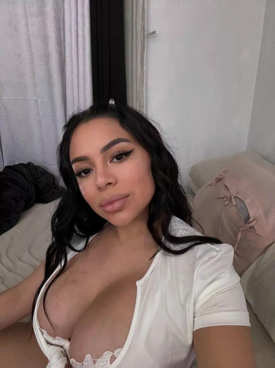 took a cute selfie