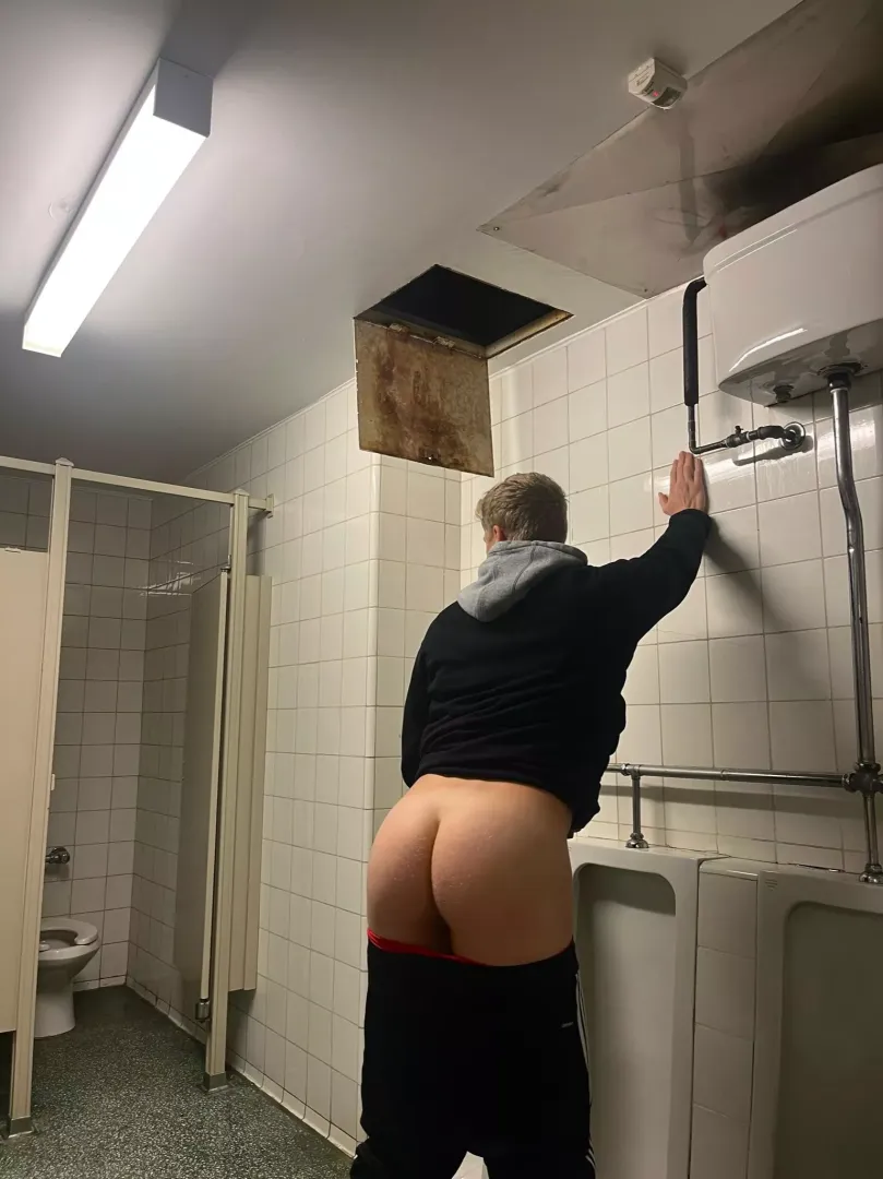 Took this in the lecture hall basement after class…