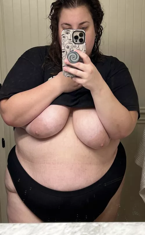 Took this yesterday after my shower, wanted to share it with you all :)