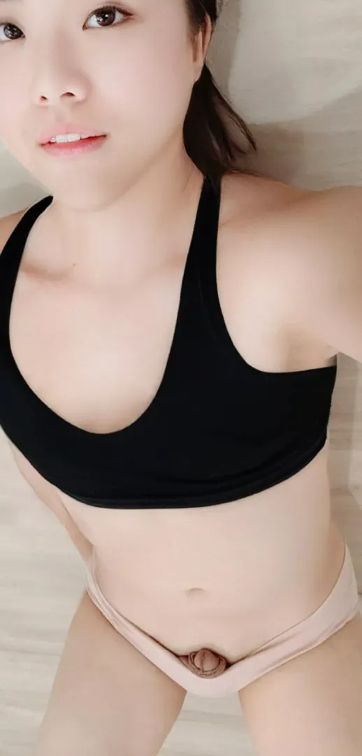 Touch me, probe me, taste my girl cock 🍌💦💦