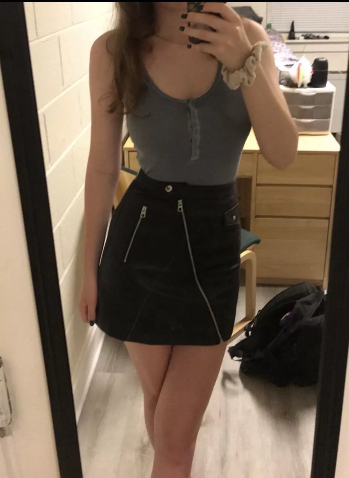 Trading 19yo for older women or big girls