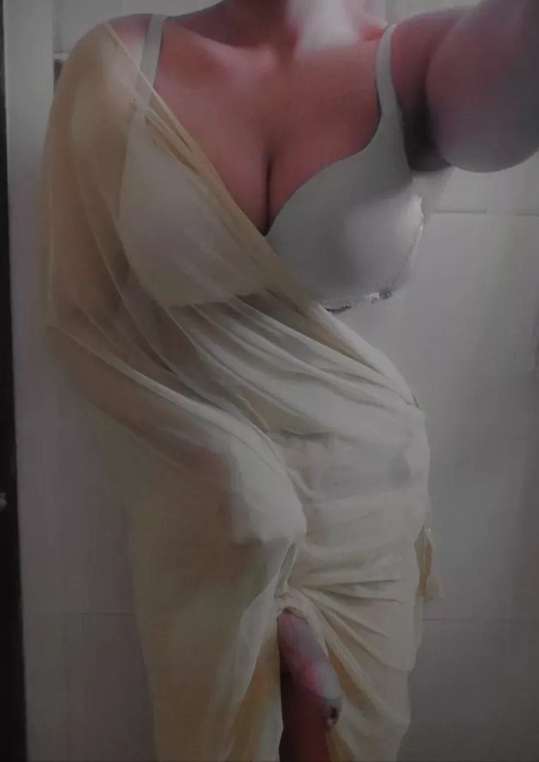 Traditional Indian mommy