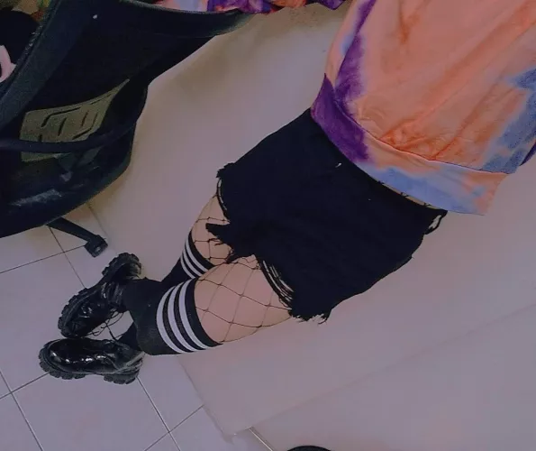 Tried a new outfit today and I'm loving it! :3