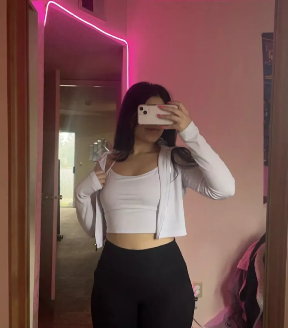 Trophy wife uniform