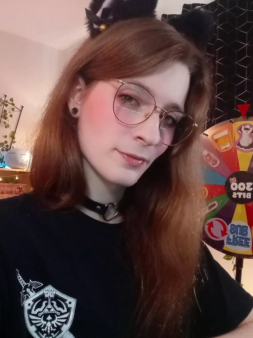 Trying gloss for the first time 🥰 what do you think? ☺️