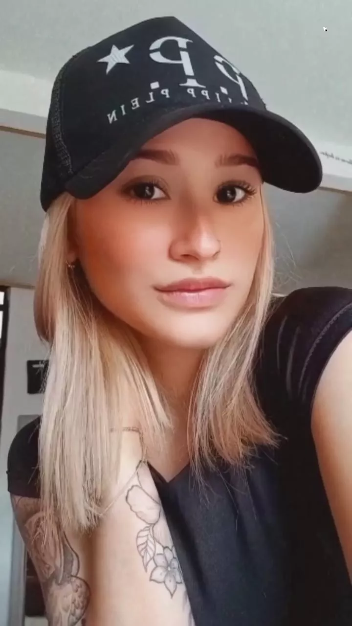 Trying my best to be cute, but I'm so horny...