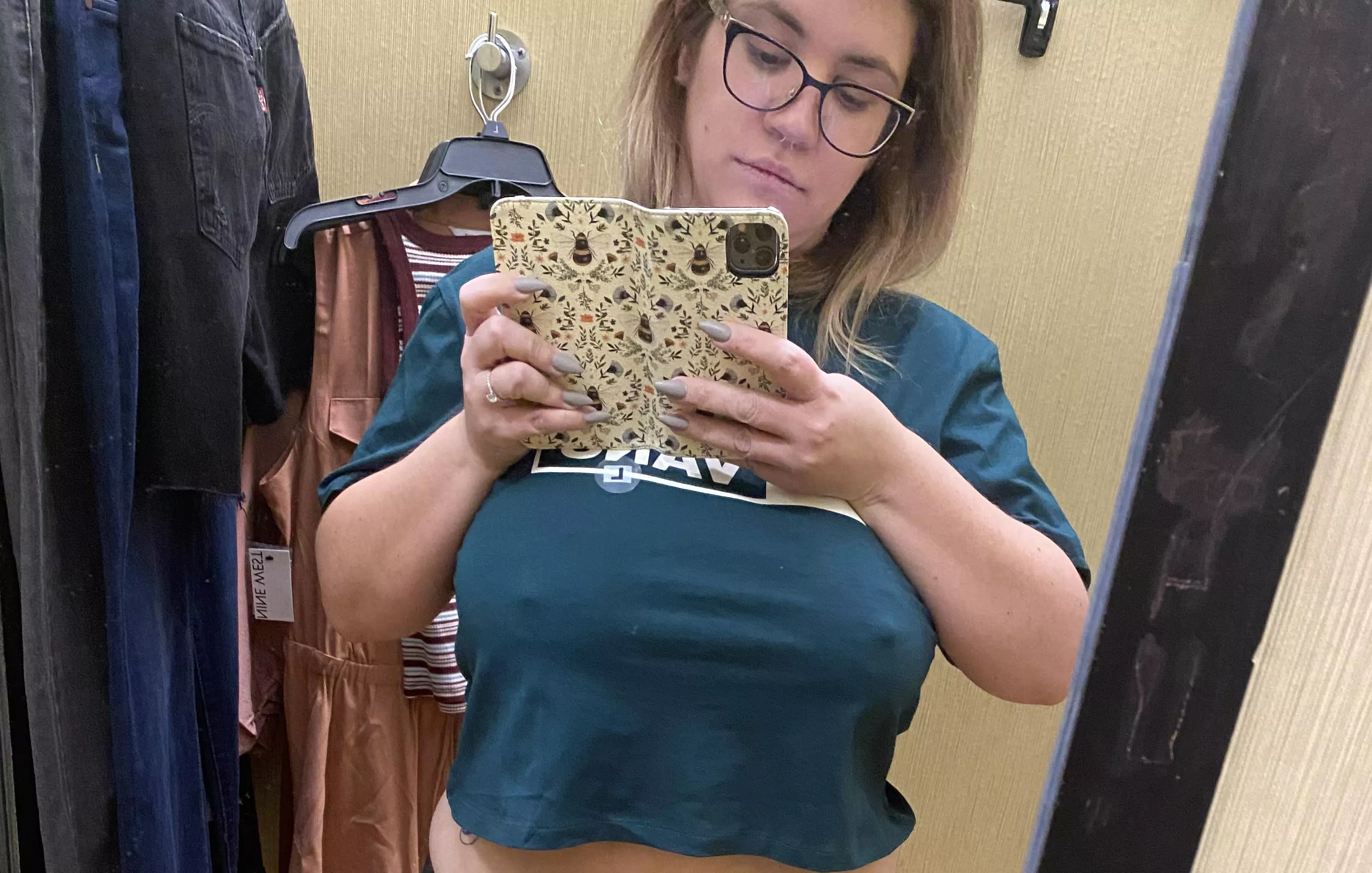 Trying on some new tops 😋