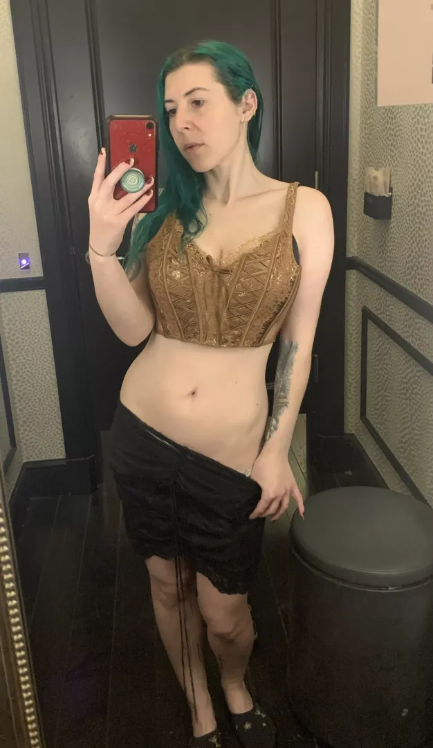 Tummy tease [img]