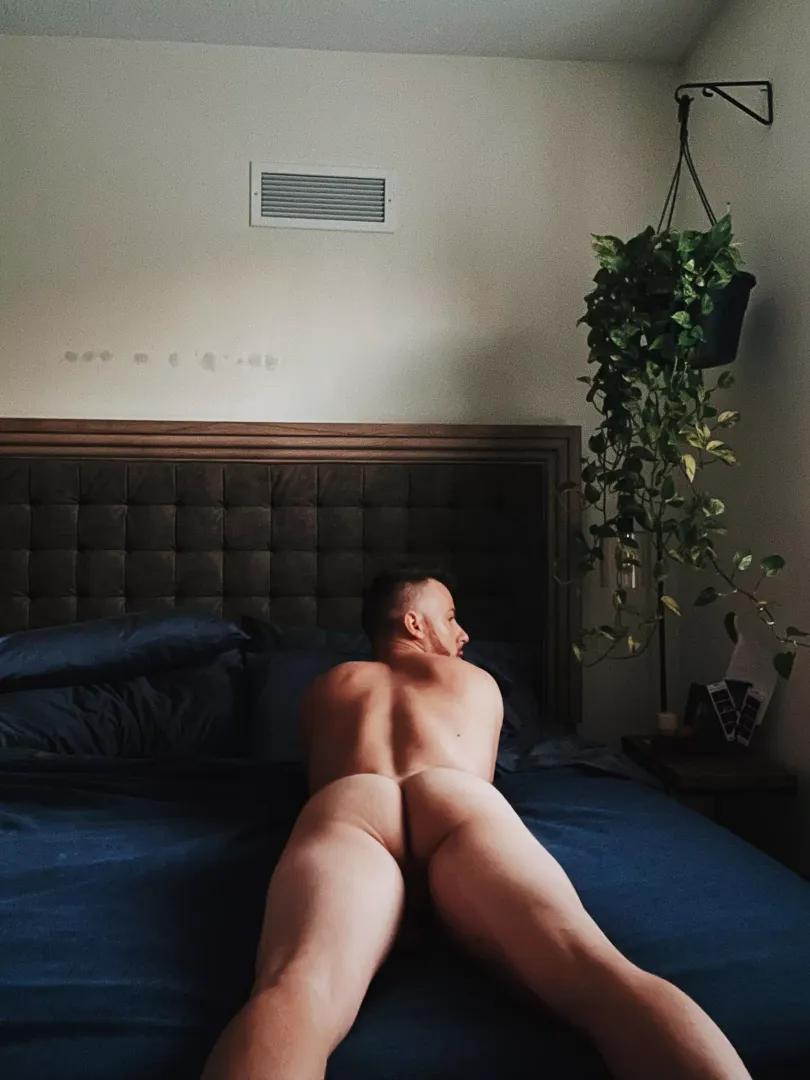 Tushy time