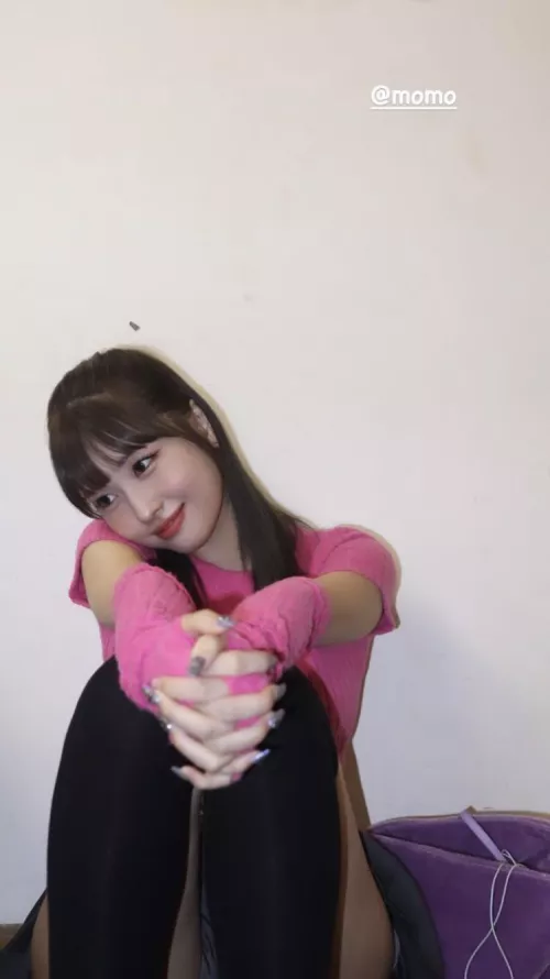 Twice - Momo