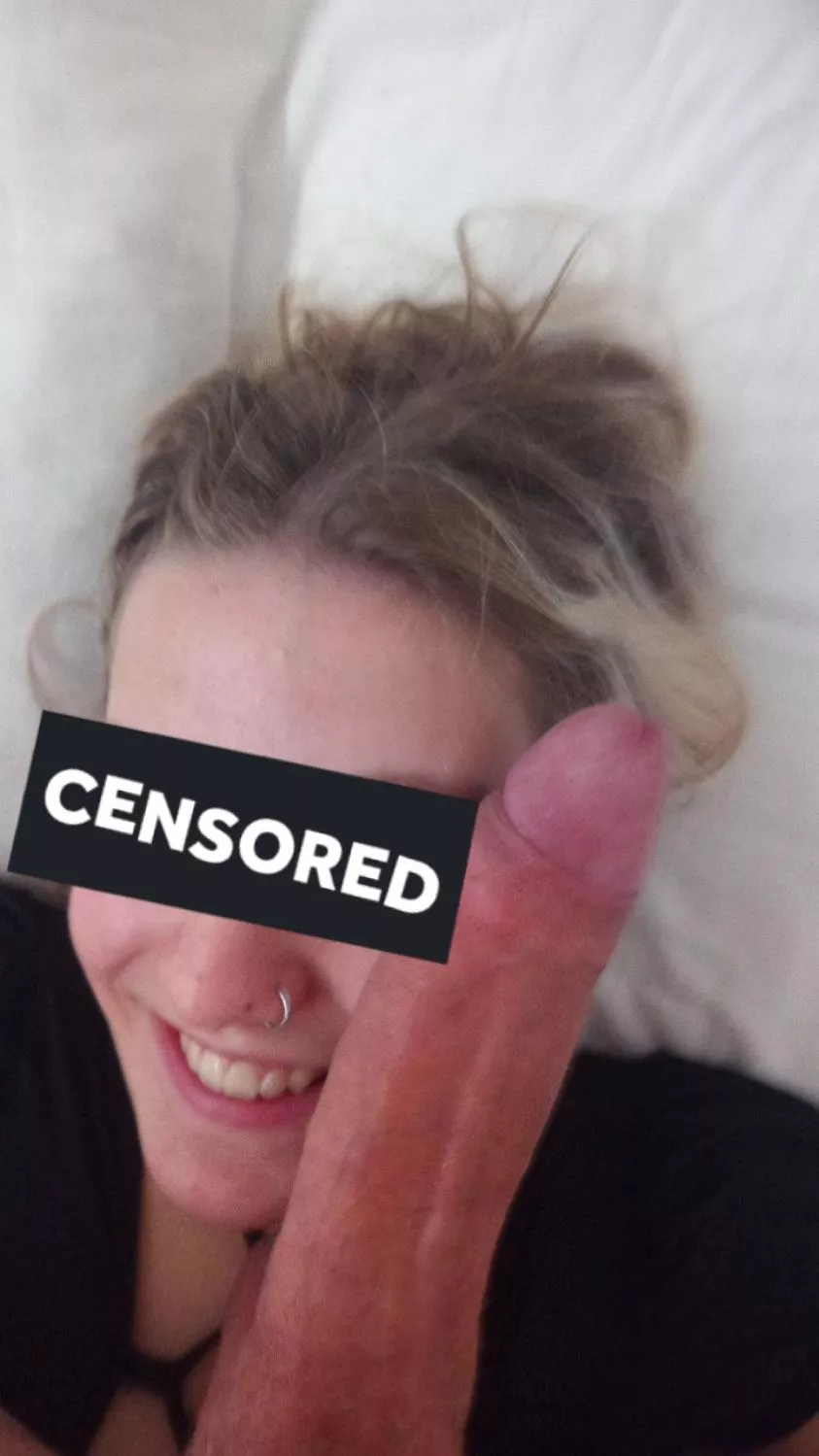 U wont ever see this face if u had a small dick