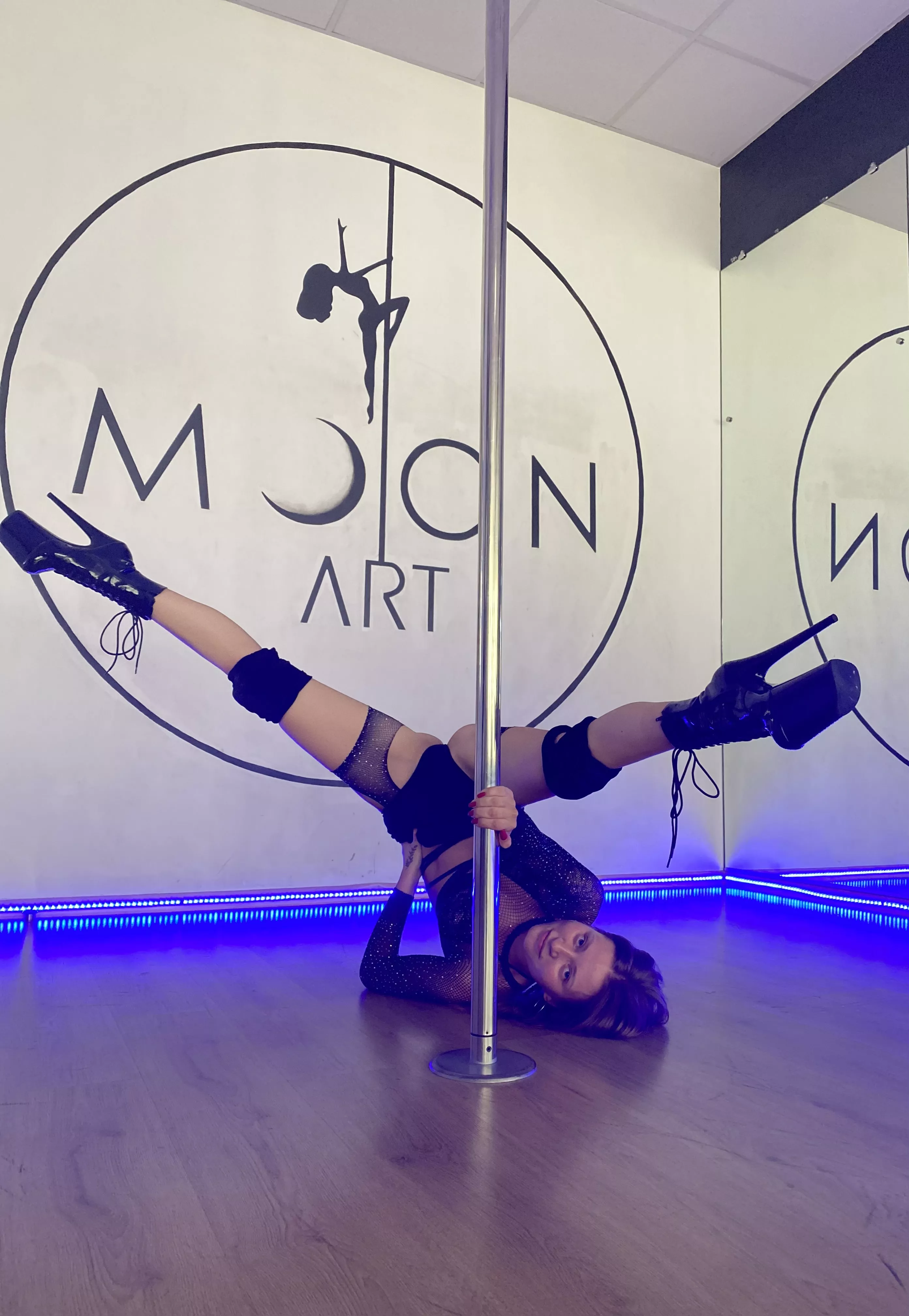 Ukrainian dancer high heels 🔥