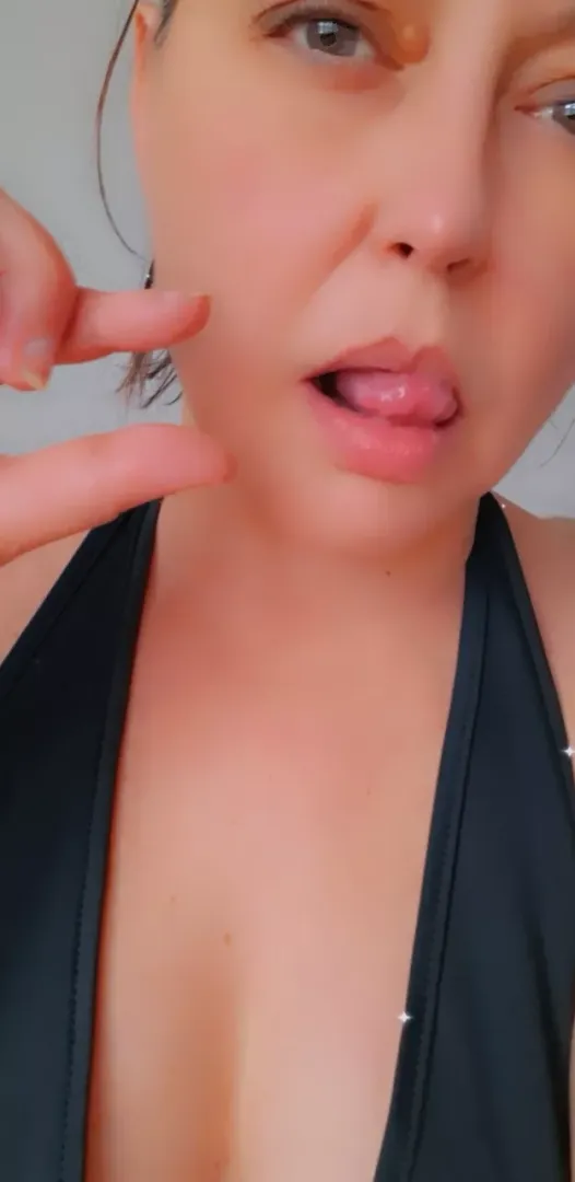 Up and come for free SPH rate on 👻 erobuzz