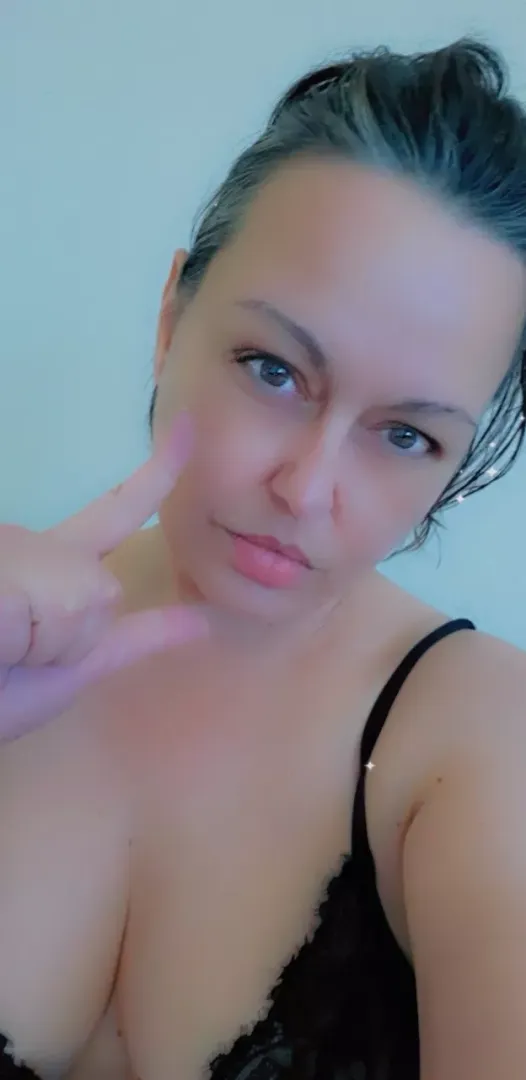 Up and come for free SPH rate on 👻 queenalexisof