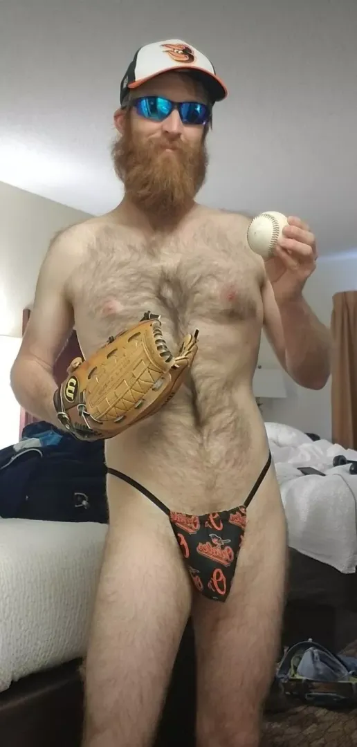 Up for spring training with a furball? 😏⚾️