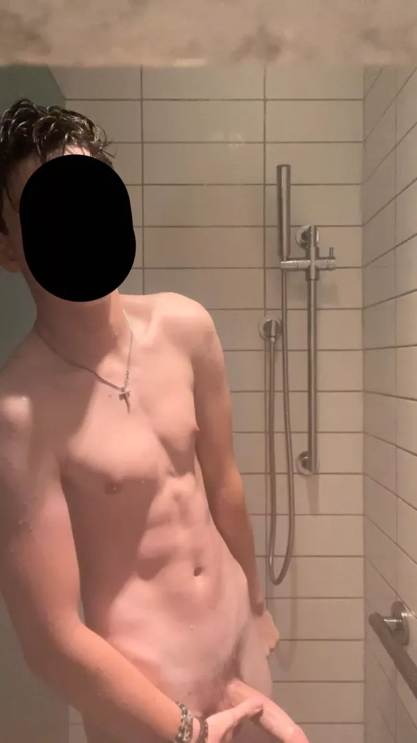 Up if you’d suck my dick in the shower (22)