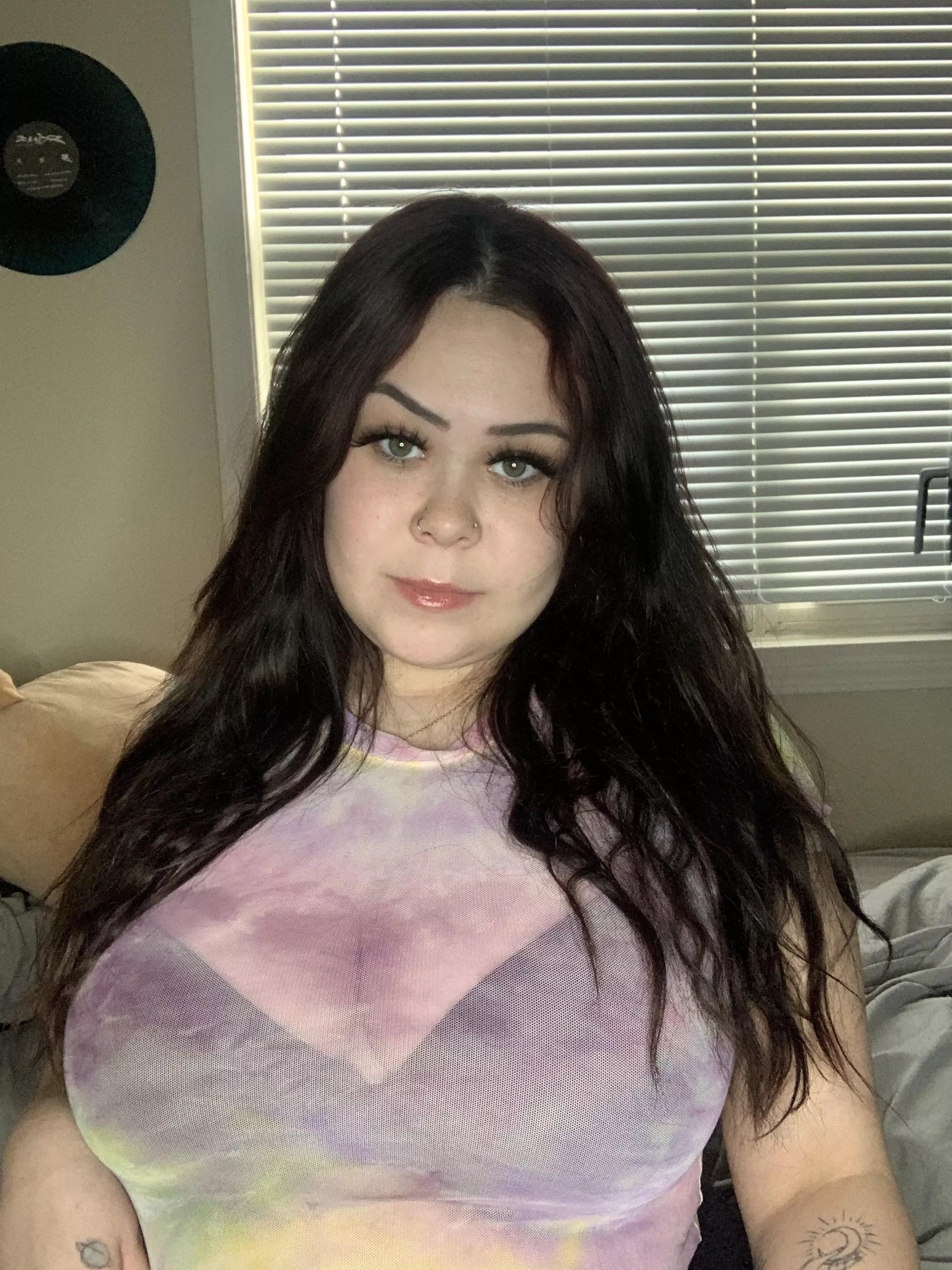 @vanessamariee99 on insta :)