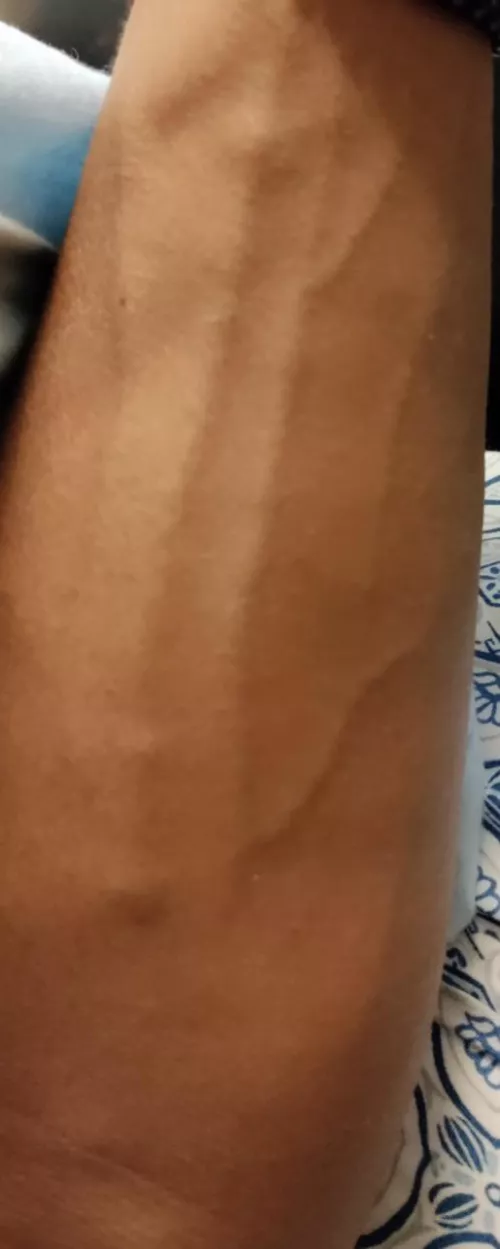 Veiny forearm from 2021 m32