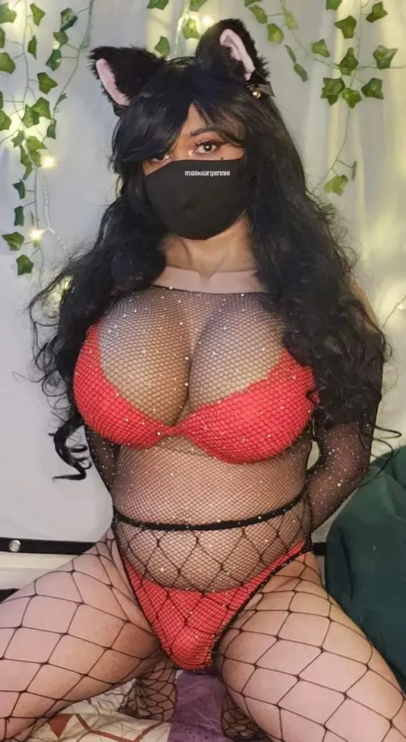Very out of my comfort zone with an outfit like this XD
