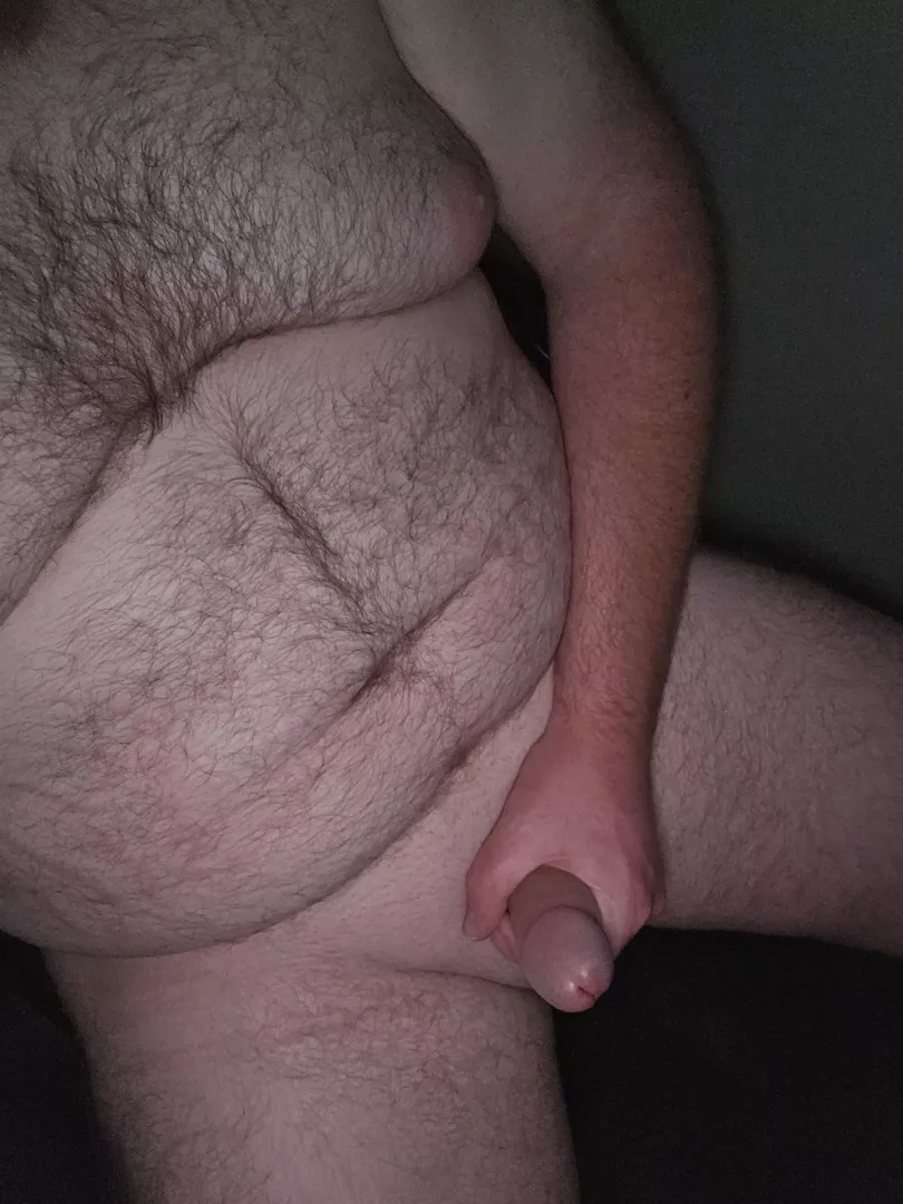 Very submissive and looking for someone to play with