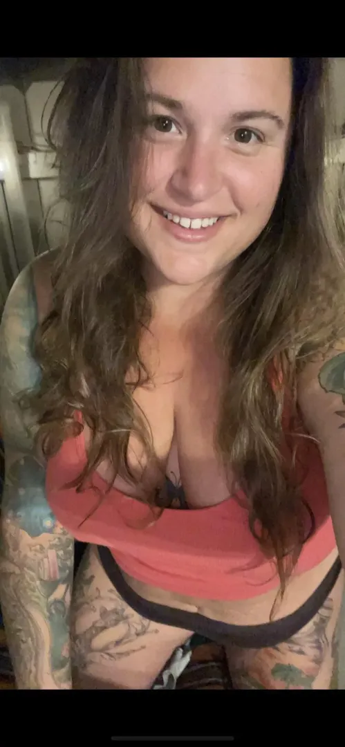 wake n bake with this voluptuous BBW!