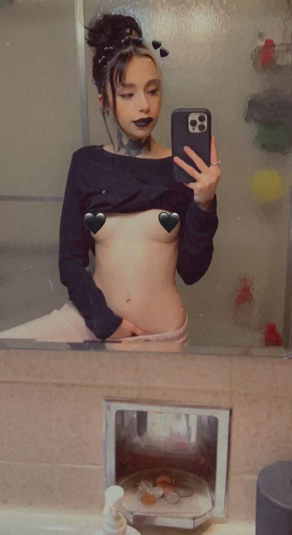 Waking up to a casual lewd must make a great morning😚